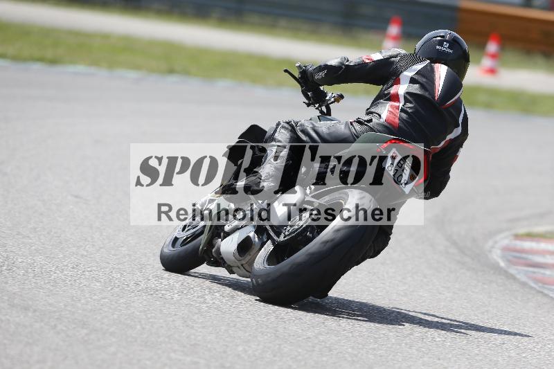 /27 12.06.2025 Ducati Schweiz Trackday Warmup  ADR/gruen-vert/ohne